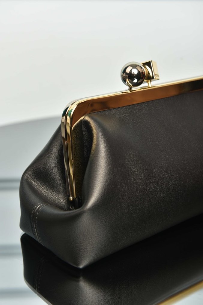 JACQUEMUS - The Salon Clutch 
 Siyah Deri Kadın Clutch Çanta - Görsel 5