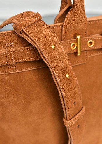 PRADA - Suede Handbag
Kadın Bej Süet Kemerli Çanta - Görsel 6