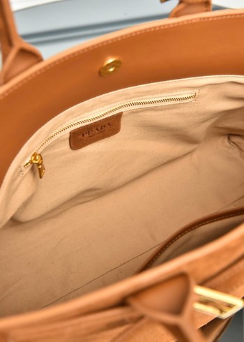 PRADA - Suede Handbag
Kadın Bej Süet Kemerli Çanta - Görsel 13