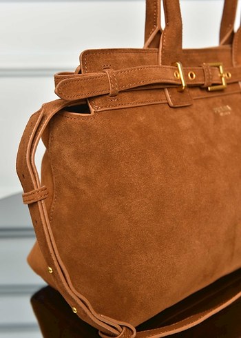 PRADA - Suede Handbag
Kadın Bej Süet Kemerli Çanta - Görsel 3