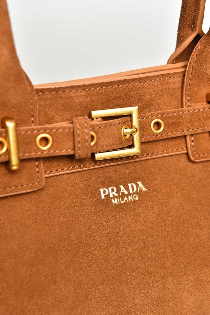 PRADA - Suede Handbag 
Kadın Bej Süet Kemerli Çanta - Görsel 5
