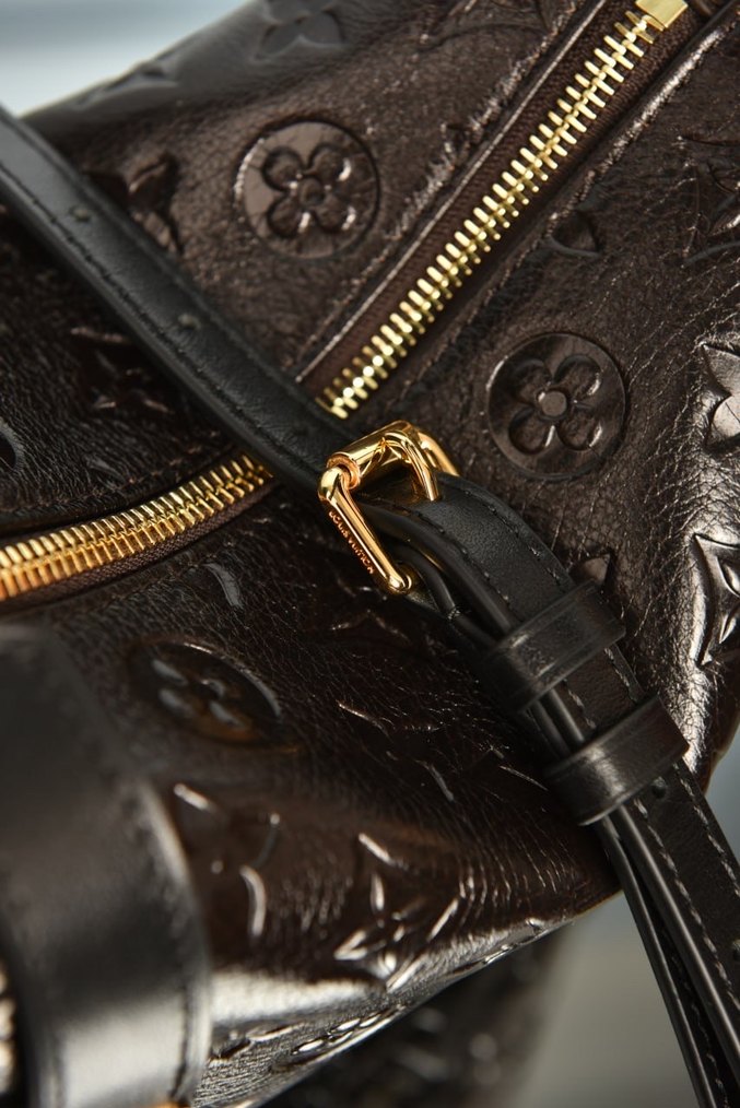 LOUIS VUITTON - Side Trunk MM Klasik Siyah Deri Kadın Çanta - Görsel 5