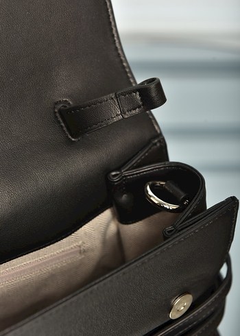 MOSCHINO - Tie Me Bag 
Siyah Deri Kadın Ofis Çantası - Görsel 8