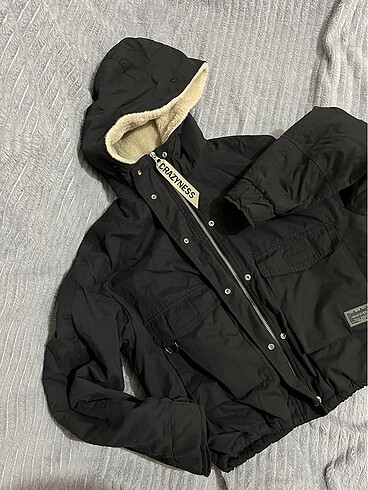 Bershka mont
