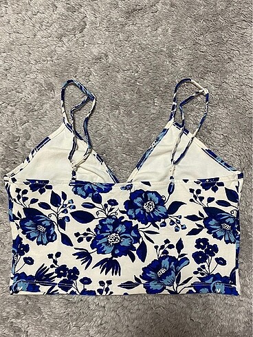Bershka H&M Çiçekli Crop