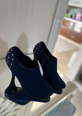 Koyu Mavi Süet Kadın Dolgu Topuklu Bot - Görsel 3