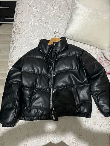 Zara deri şişme mont