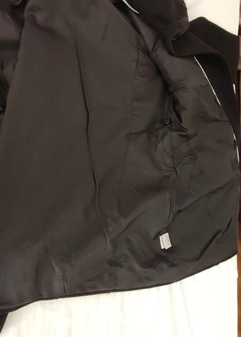 Düğmeli Siyah Midi Kaban - Görsel 5