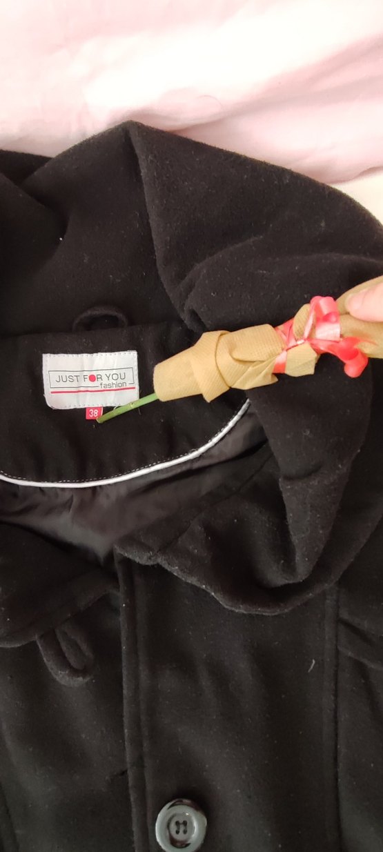 Düğmeli Siyah Midi Kaban - Görsel 2