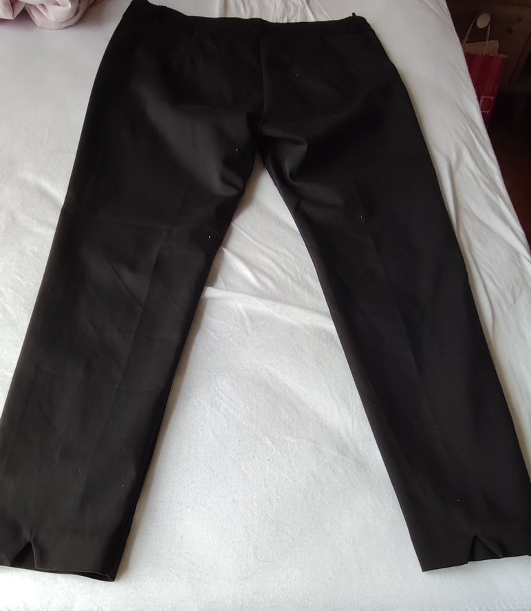 Kadın Siyah Midi Kumaş Pantolon - Görsel 4