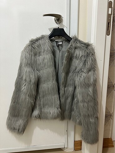 H&M gri kürk