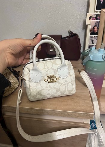 Coach Mini Beyaz Monogramli Canta