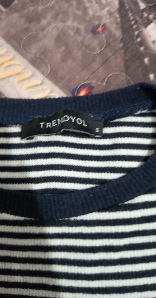 Siyah Beyaz Çizgili Kısa Kollu Kadın Crop - Görsel 2