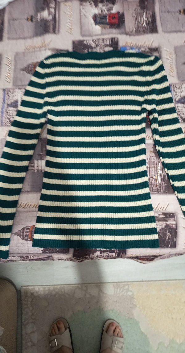 Yeşil Çizgili Kadın Kazak - Görsel 2