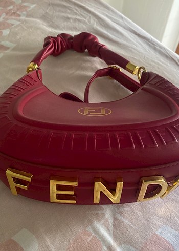 Pembe Deri Fendi Tokalı Çanta