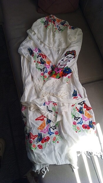 Kadın kellebek Desenli Kapşonlu Peştamal Plaj Yeleği
Bu ürünümüz - Görsel 5