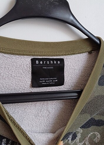 Bershka SWEATSHIRT BERSHKA