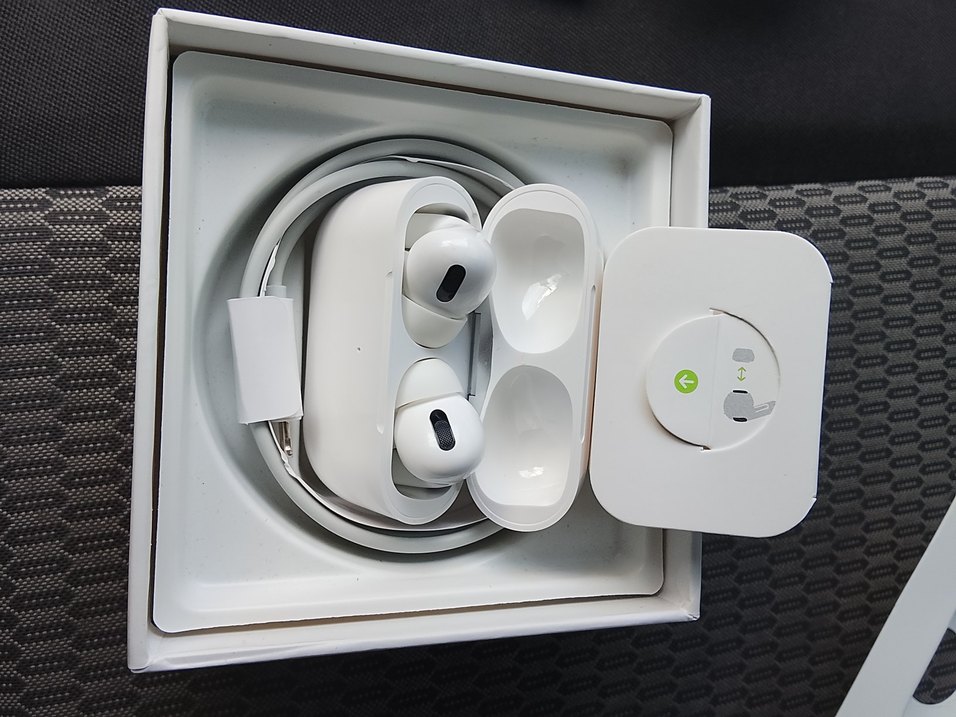 airpods pro Beyaz Kablosuz Kulaklık ve Şarj Kutusu - Görsel 2