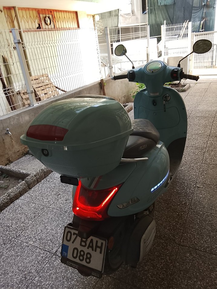 Çocuklar için Turkuaz Scooter - Görsel 4