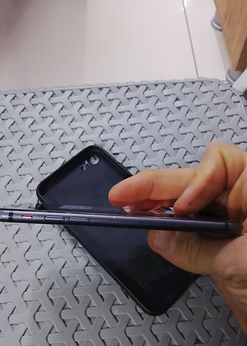 Siyah iPhone 8 temiz kullanışli telefon - Görsel 5