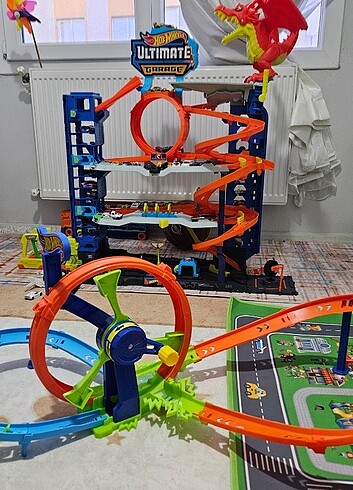 Hotwheels Ultimate garaj Ejderha Garage Hot Wheels Oyun yol setl