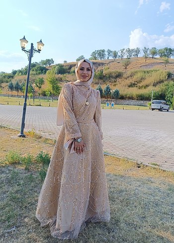 bej renk prenses model 40/44 beden aralığı Satılık