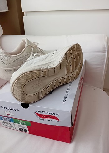 39 Beden ten rengi Renk Beyaz Skechers ArchFit Bağcıklı Spor Ayakkabı