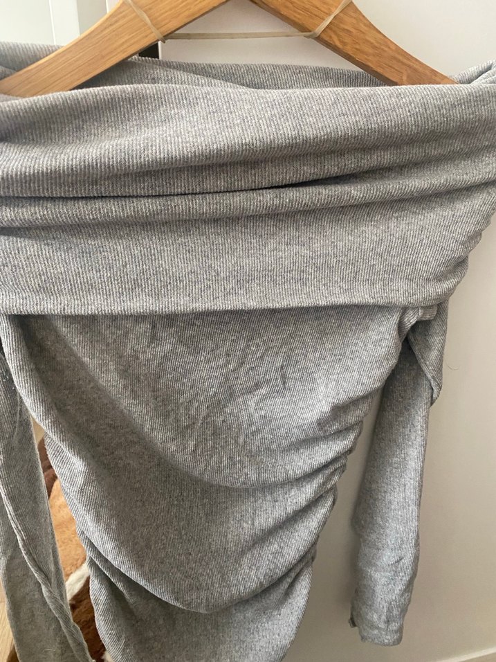 Gri triko Drapeli kazak - Görsel 4