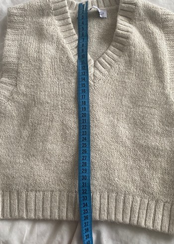 Bej V Yaka Örme Kolsuz Süveter - Görsel 4