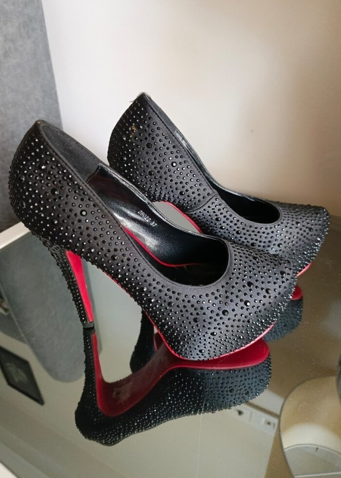 Topuklu ayakkabı - Görsel 3