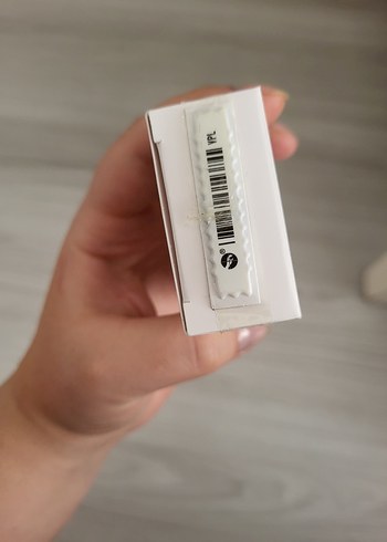 L'Oréal Paris Bright Reveal Renkli SPF50 Yüz Güneş Kremi - Görsel 4