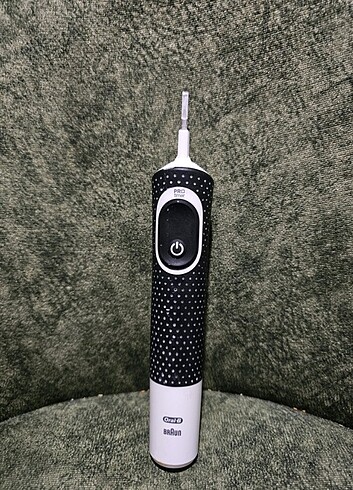 Oral b