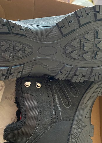 Siyah Erkek Kürklü Outdoor Bot - Görsel 3