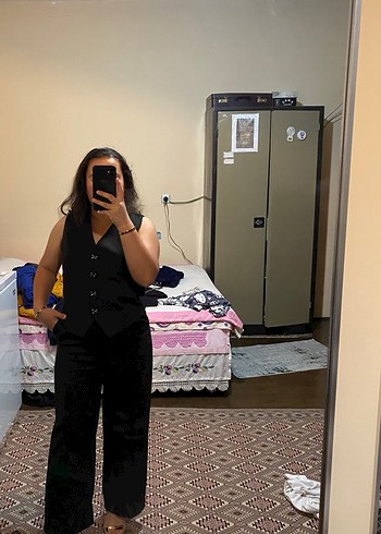 Siyah V Yaka Kolsuz Midi Takım Elbise - Görsel 2