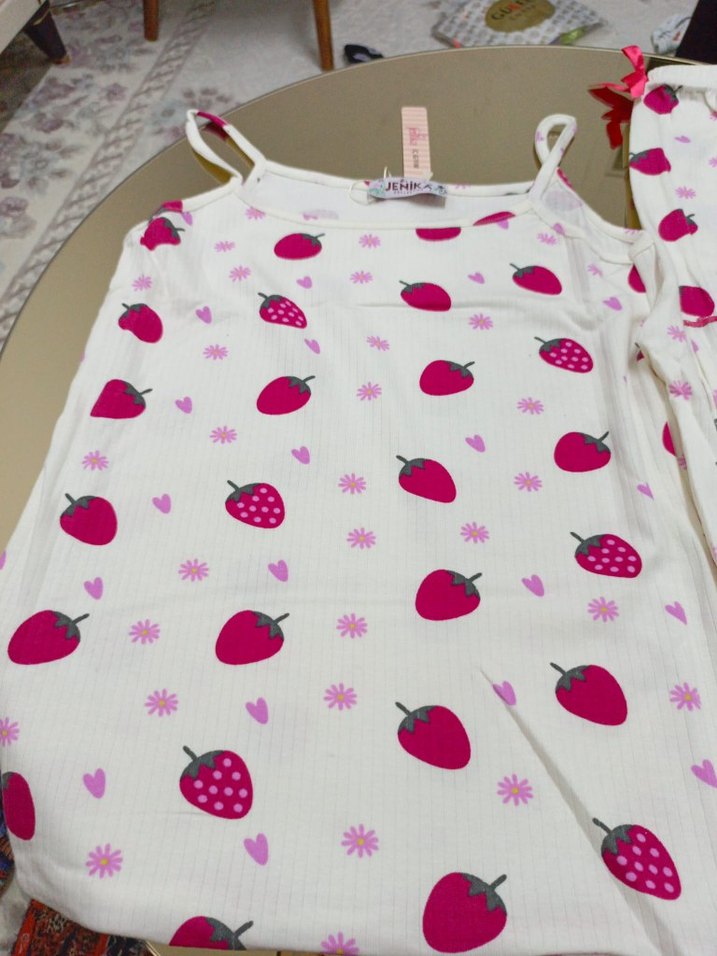 Pembe Çilek Desenli Kısa Kadın Pijama Takımı - Görsel 2