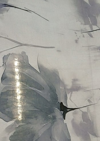 Gri Dökümlü Kadın şal - Görsel 3