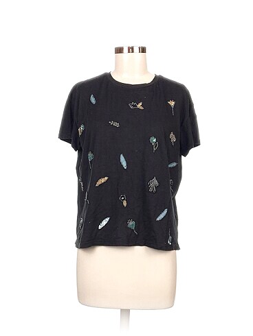 Beymen T-shirt %70 İndirimli.