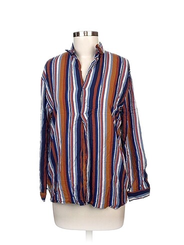 LC Waikiki Bluz %70 İndirimli.