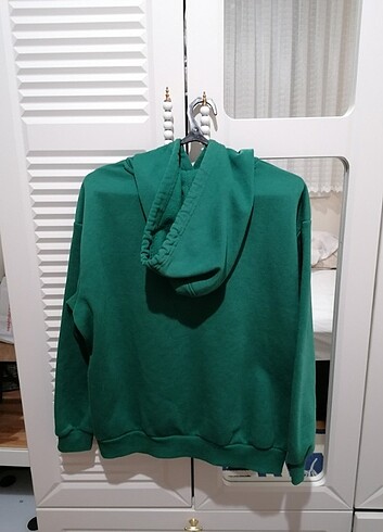 Yeşil sweatshirt
