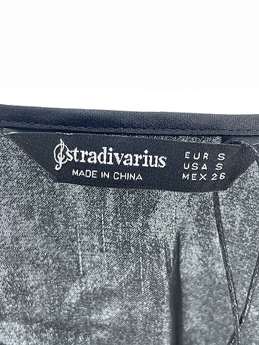 s Beden siyah Renk Stradivarius Bluz %70 İndirimli.