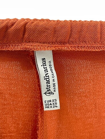 xs Beden çeşitli Renk Stradivarius Kumaş Pantolon %70 İndirimli.
