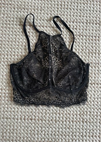 Victoria s Secret 32