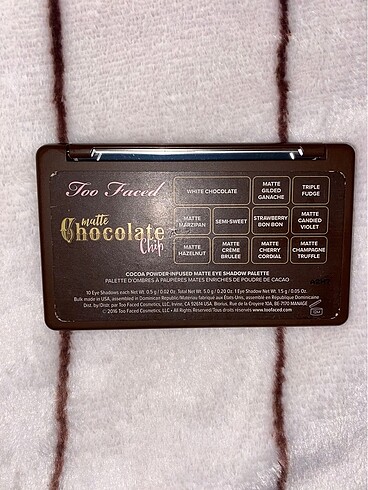 Beden Too faced matte chocolate chip