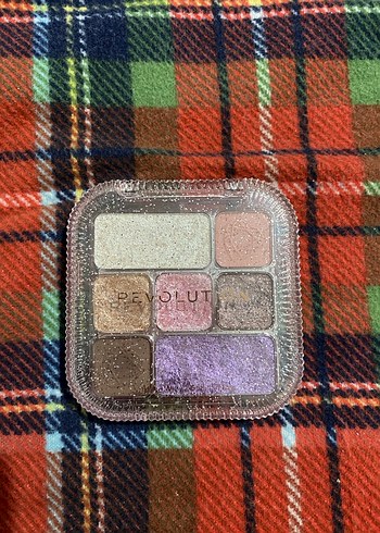 Revolution y2k 00s angel far paleti - Görsel 3