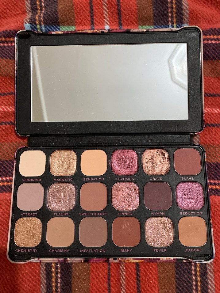 Revolution forever flawless allure far paleti - Görsel 4