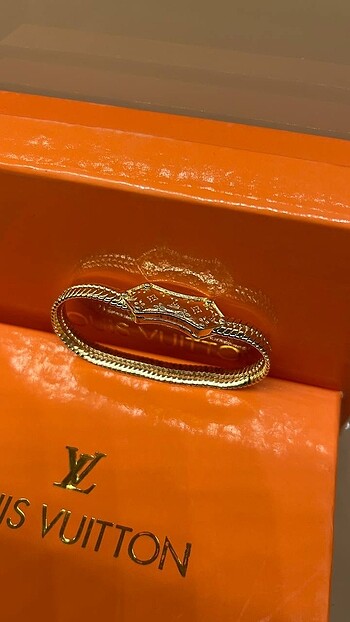 Beden altın Renk Louis Vuitton