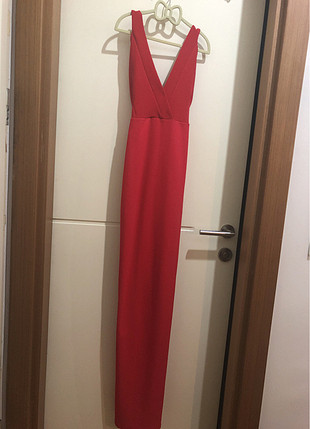 Kırmızı Elbise