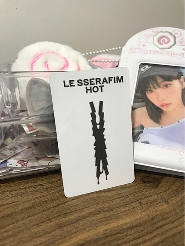 diğer Beden çeşitli Renk LESSERAFİM-HOT-SAKURA