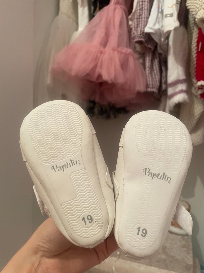 Kız Çocuk Beyaz Tokalı Babet Ayakkabı - Görsel 3