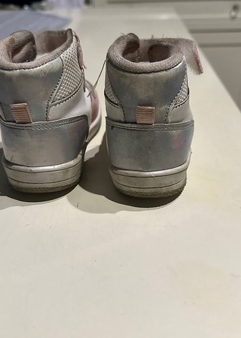 25 Beden Kız Çocuk Pembe Gri Bağcıklı Cırtlı Spor Ayakkabı